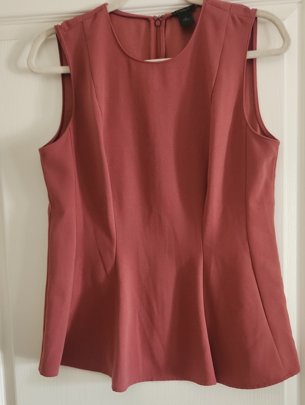 Ann Taylor Sleeveless Peplum Camisole in Dusty Rose